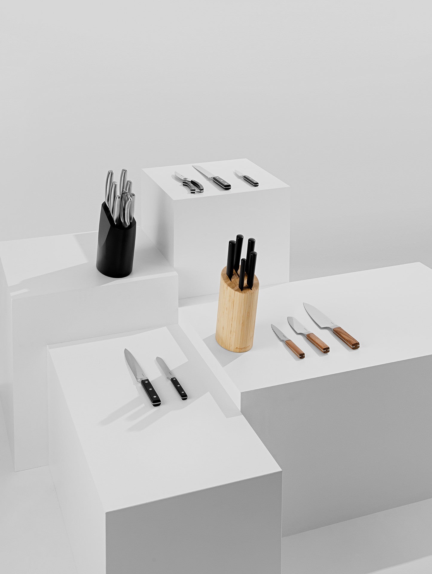 BergHOFF 8-Piece Knife Block Set - Frame Series with Hand-Sharpened Blades and Ergonomic Soft-Grip Handles